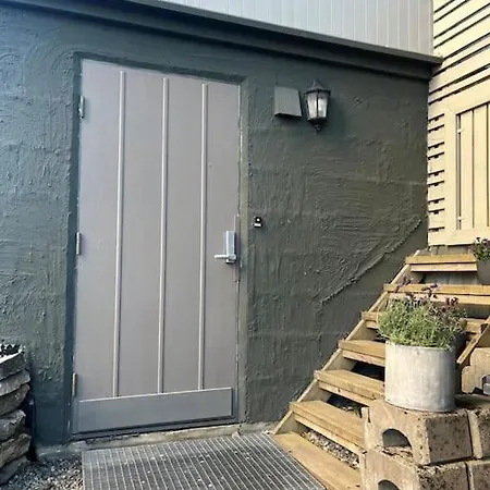 Cozy Ground Floor トロムソ