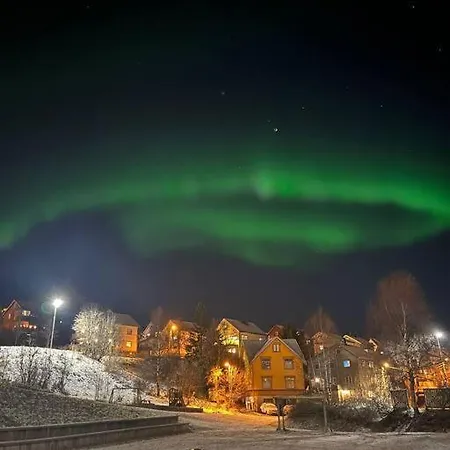 Cozy Ground Floor Leilighet